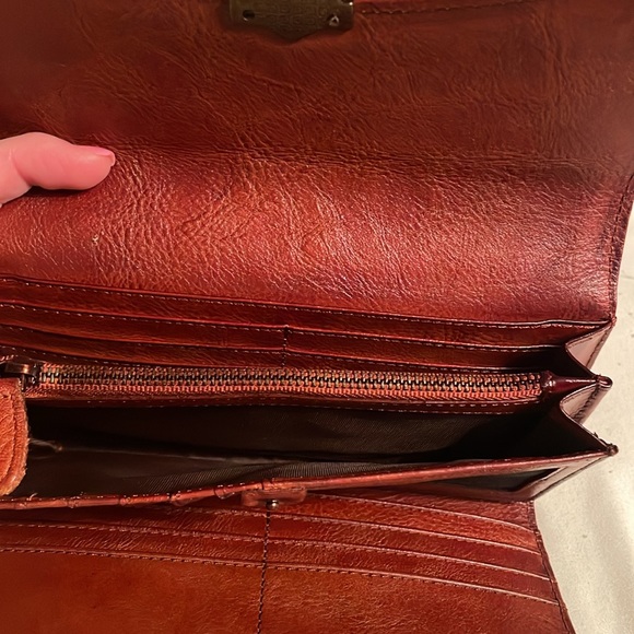 Soft brown leather personalized wallet - Picture 5 of 6